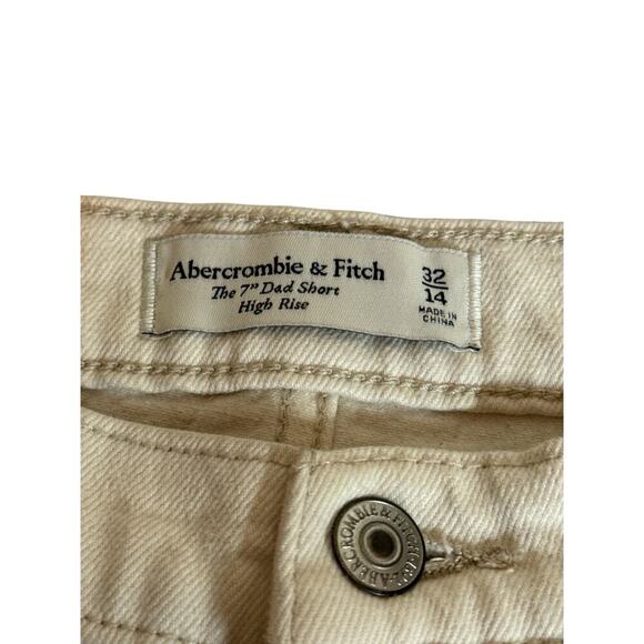 Abercrombie & Fitch Women's High Waisted The 7" Dad Denim Short Sz 14 Off White - Picture 6 of 7